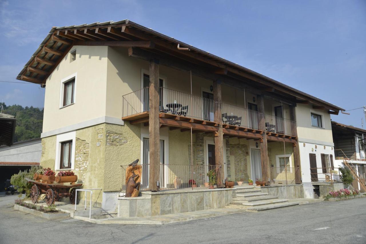Agriturismo Ai Pruesot Bagnolo Piemonte Kültér fotó
